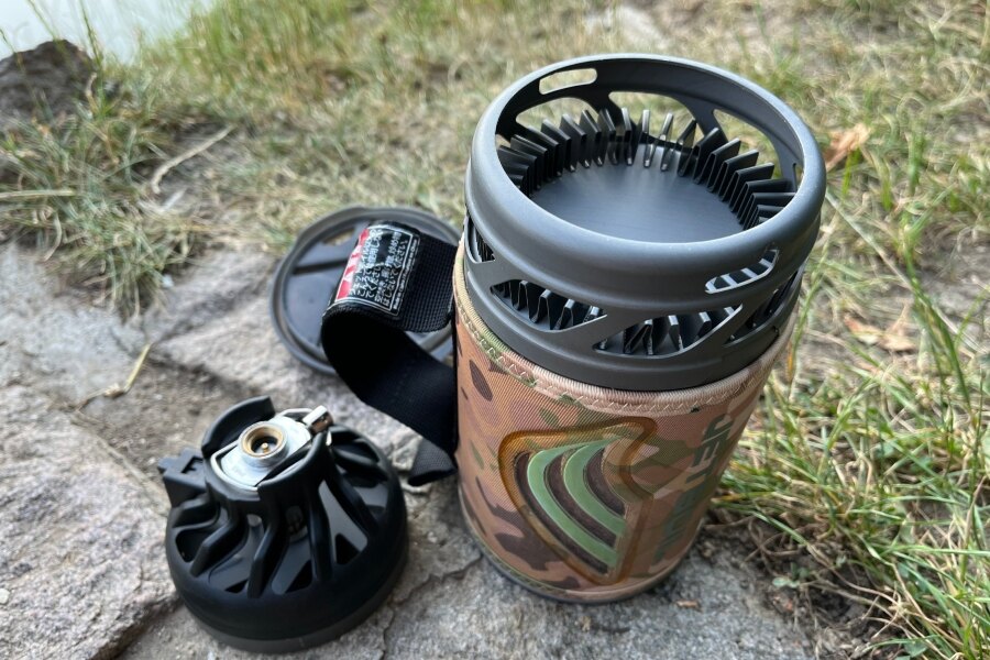 Kuchenka turystyczna Jetboil Flash z technologią FluxRing.