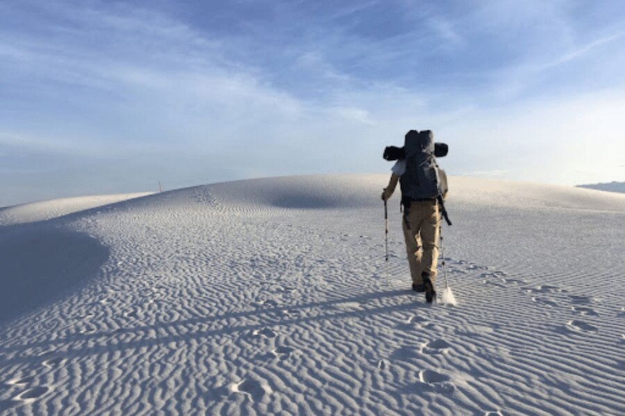 Mężczyzna, zima, outdoor, trekking, plecak