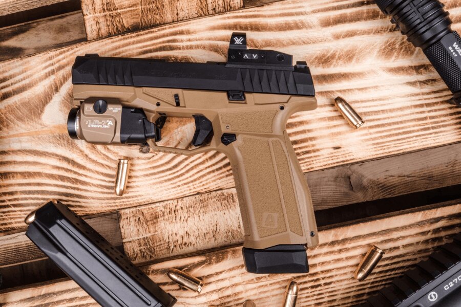 pistolet Apex z latarką