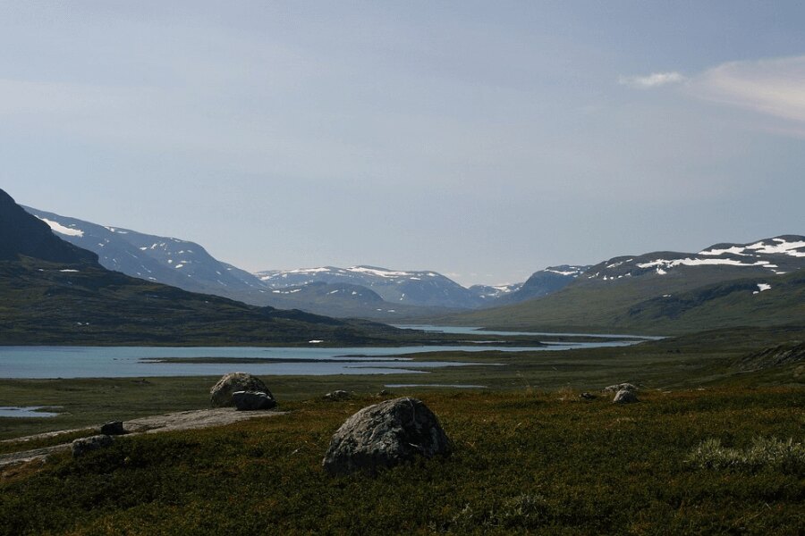 Kungsleden, Szwecja. Źródło: https://pixabay.com/cs/photos/%C5%A1v%C3%A9dsko-laponsko-kungsleden-krajina-1093279/