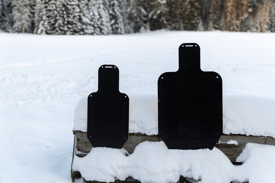 Termiczny cel GOAST Target System<sup>®</sup> E-Type w czarnym kolorze. Źródło: parallaxcts.com, Rigad.cz