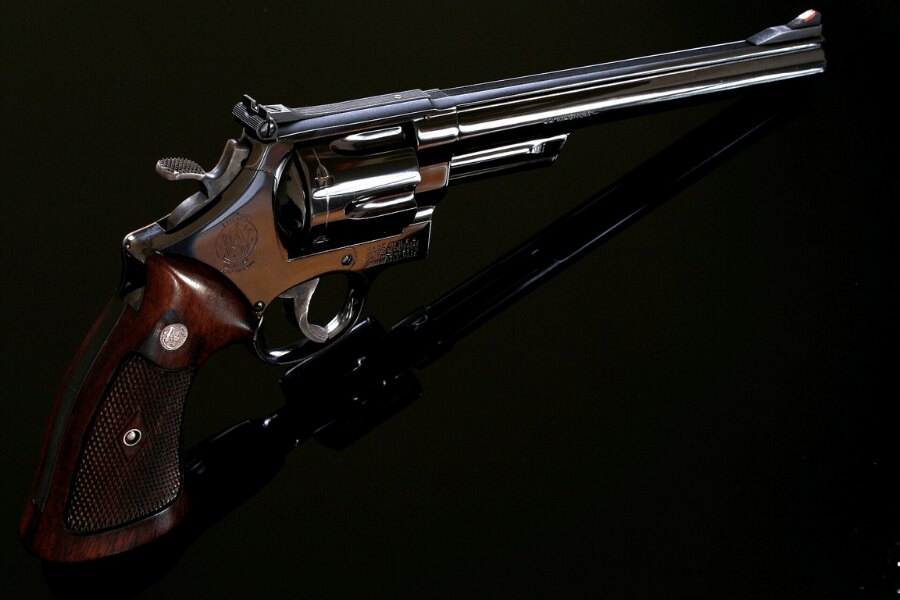 Rewolwer Smith & Wesson Model 29 z lufą 6".