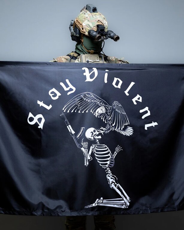 Flaga Stay Violent Brothers in Arms®
