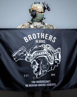 Flaga Team Brothers in Arms®
