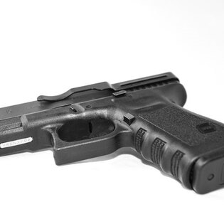 Klip Clipdraw® do skrytego noszenia pistoletu Glock® 17,19, 22, 23, 24, 25, 26, 27, 28, 30S, 31, 32, 33, 34, 35, 36, 44, 45