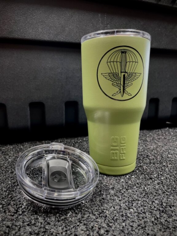 Kubek termiczny Tumbler 20 oz Big Frig® / 102