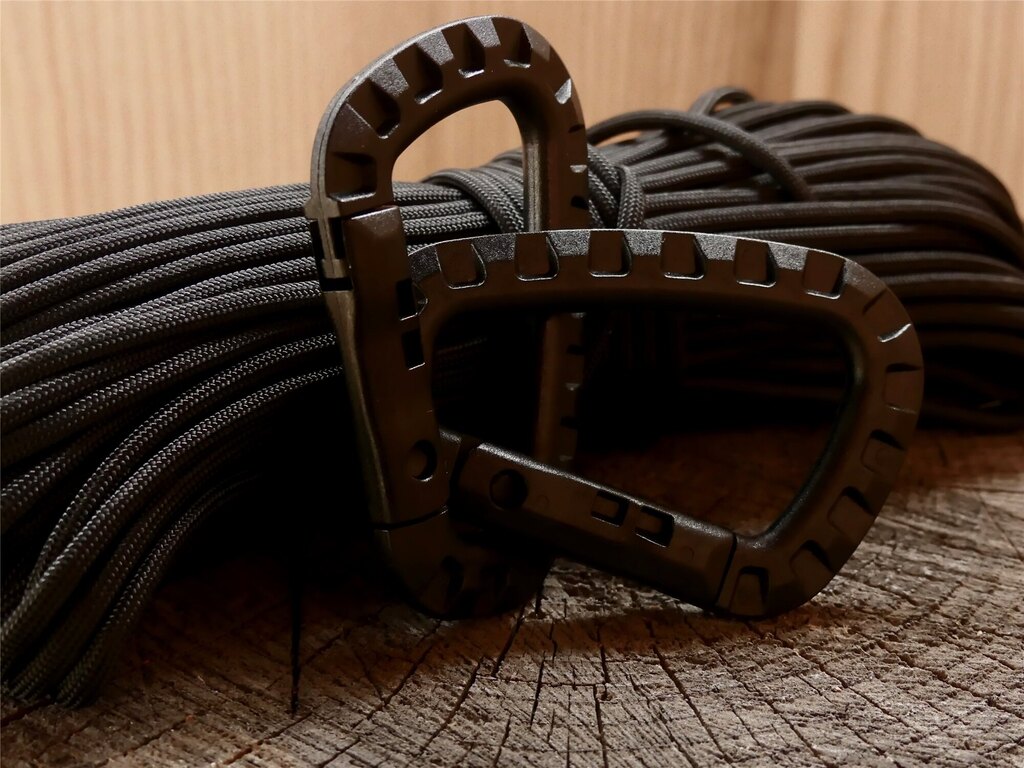 Uniwersalny karabińczyk Viper Tactical®